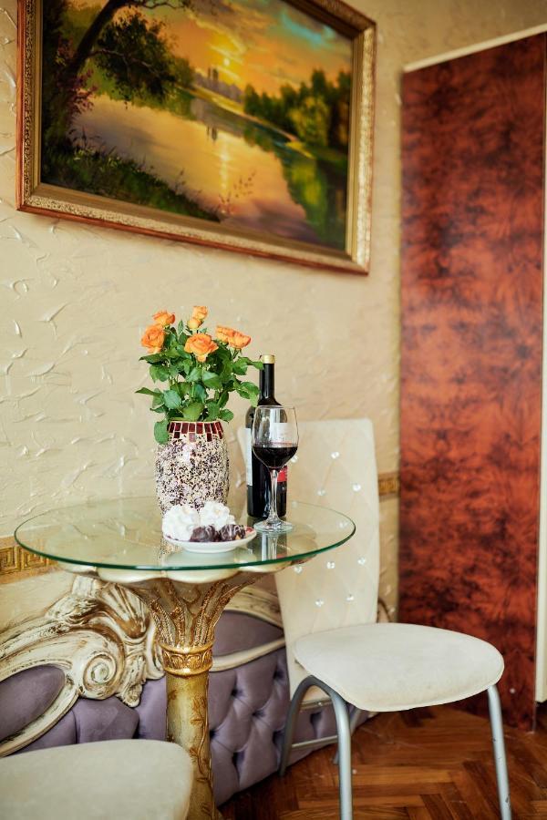 Hotel Ezio Codru Zewnętrze zdjęcie